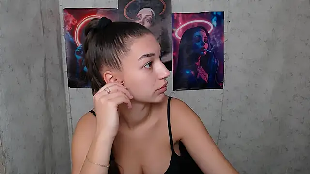 KarolinaRosse  online show from 09.26.25