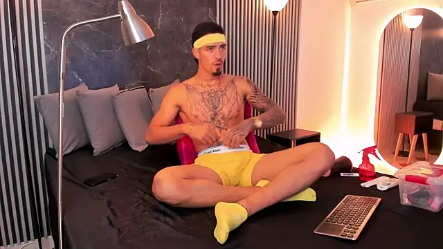 Duriel  online show from 03.05.25