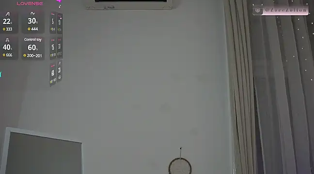 ZoeeZolton online show from 03.06.25