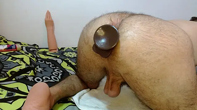 Snapshot of fetish_padrino chatting on 02.16.25 fetish padrino online show from 02.16.25