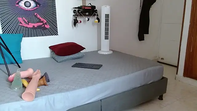 fetish padrino online show from 09.16.25