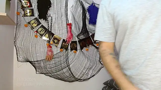 fetish padrino online show from 10.11.25
