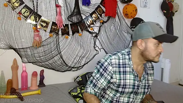 fetish padrino online show from 10.16.25