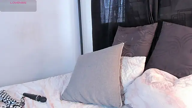 litarossana online show from 10.25.25