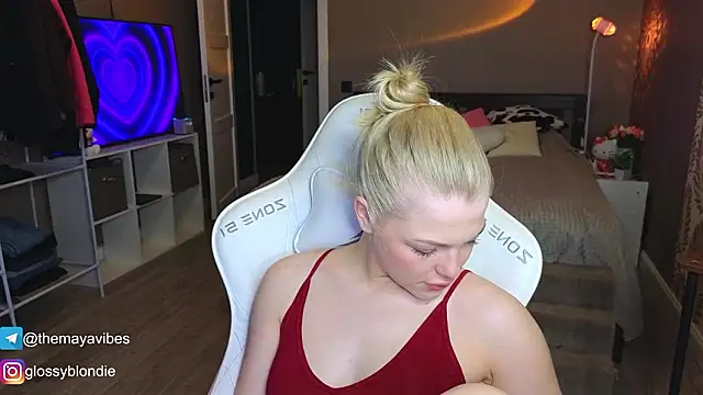 Maya Rave online show from 03.30.26