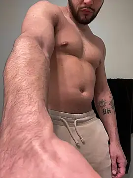 LATINMOBB online show from 12.31.24