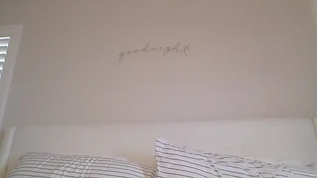 Snapshot of mixedasiangirl chatting on 02.25.26 mixedasiangirl online show from 02.25.26