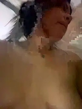 Snapshot of steisy325 chatting on 09.28.25 steisy325 online show from 09.28.25