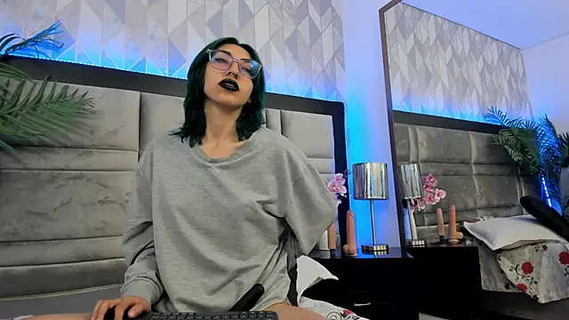Im gaia online show from 01.06.25