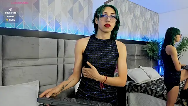 Im gaia online show from 01.10.25