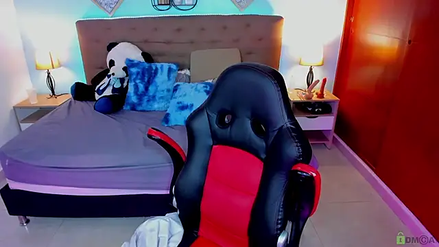 Edelaine rogers online show from 10.10.25