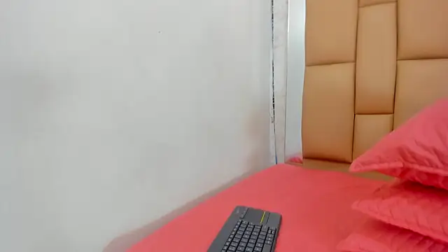 Amy wats0n online show from 12.21.24