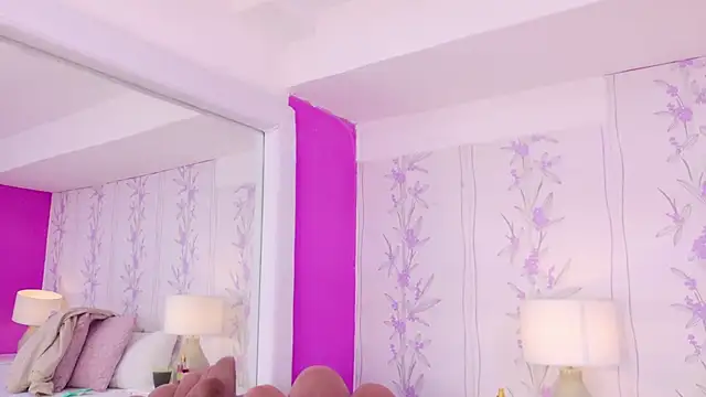 Snapshot of HazelMoret chatting on 10.03.25 HazelMoret online show from 10.03.25