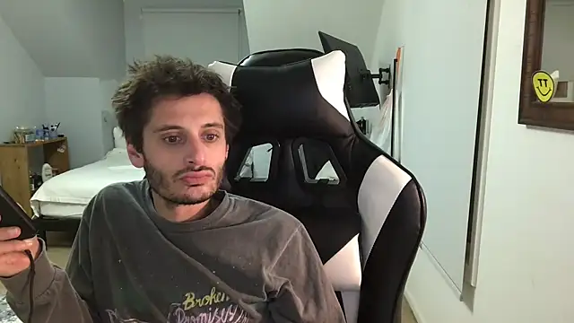 Snapshot of Dylansd chatting on 12.15.24 Dylansd online show from 12.15.24