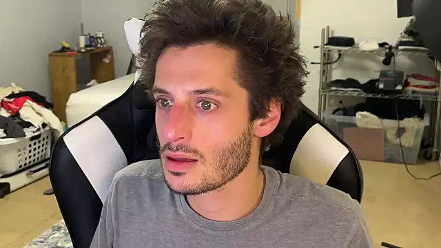 Snapshot of Dylansd chatting on 12.27.24 Dylansd online show from 12.27.24