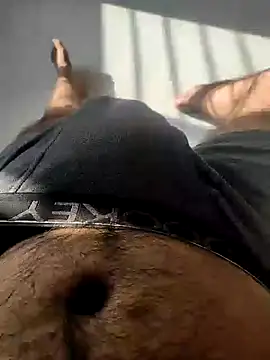 themostnaughtiestguyy online show from 11.10.25