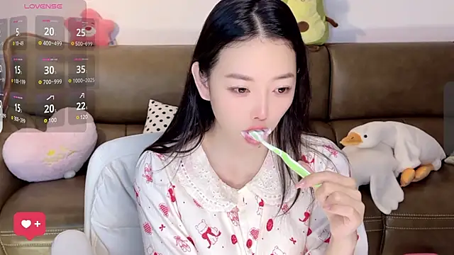 Yilin1999 online show from 03.09.25