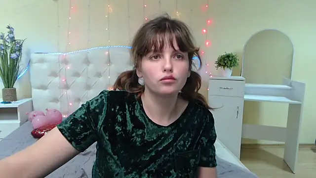 Snapshot of StaceyLex chatting on 01.21.25 StaceyLex online show from 01.21.25