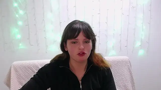 Snapshot of StaceyLex chatting on 01.28.25 StaceyLex online show from 01.28.25