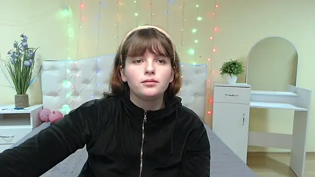 Snapshot of StaceyLex chatting on 01.31.25 StaceyLex online show from 01.31.25