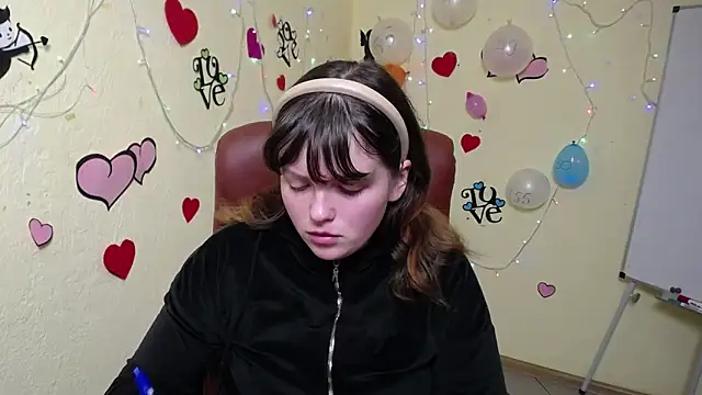 Snapshot of StaceyLex chatting on 02.02.25 StaceyLex online show from 02.02.25