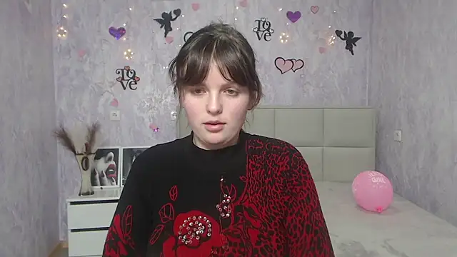 Snapshot of StaceyLex chatting on 02.08.25 StaceyLex online show from 02.08.25