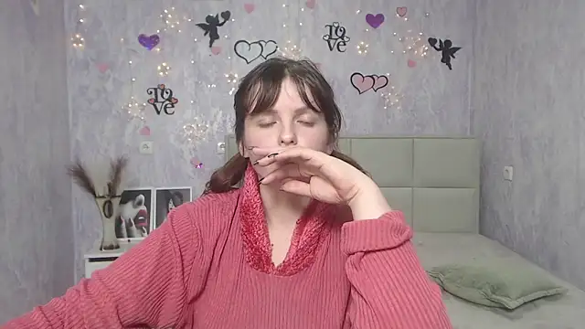 Snapshot of StaceyLex chatting on 02.08.25 StaceyLex online show from 02.08.25