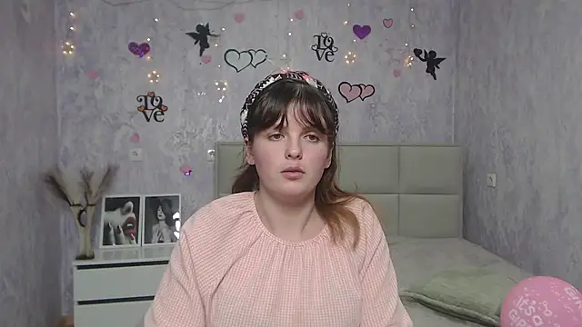 Snapshot of StaceyLex chatting on 02.12.25 StaceyLex online show from 02.12.25