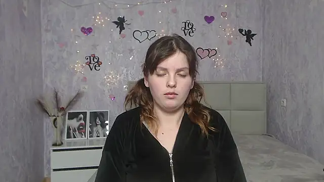 Snapshot of StaceyLex chatting on 02.17.25 StaceyLex online show from 02.17.25