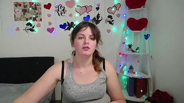 Snapshot of StaceyLex chatting on 02.18.25 StaceyLex online show from 02.18.25