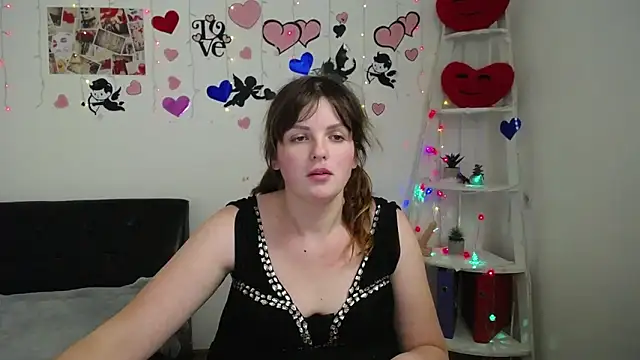 Snapshot of StaceyLex chatting on 02.18.25 StaceyLex online show from 02.18.25