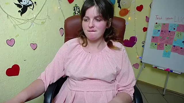 Snapshot of StaceyLex chatting on 02.24.25 StaceyLex online show from 02.24.25
