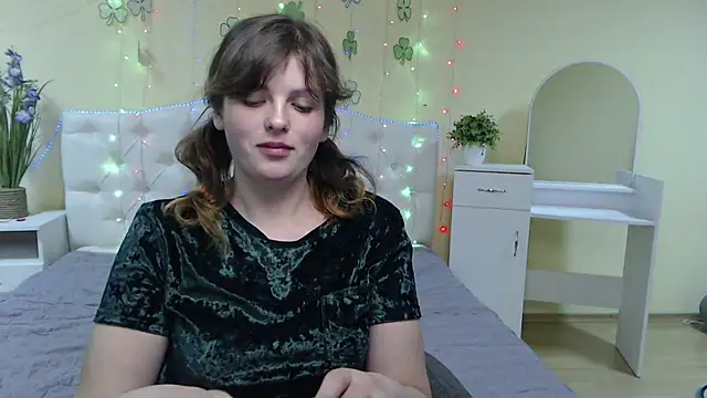 Snapshot of StaceyLex chatting on 03.15.25 StaceyLex online show from 03.15.25