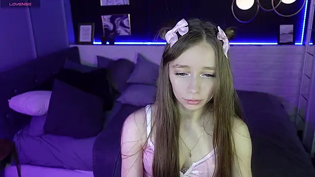 OliviaGentle online show from 02.17.25