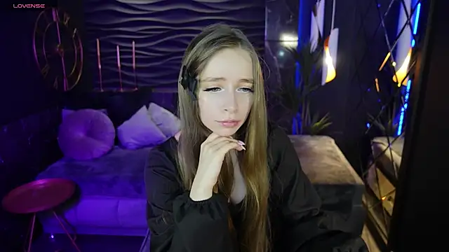 OliviaGentle online show from 02.21.25