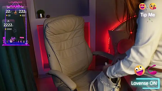 LisaElfy online show from 10.03.25