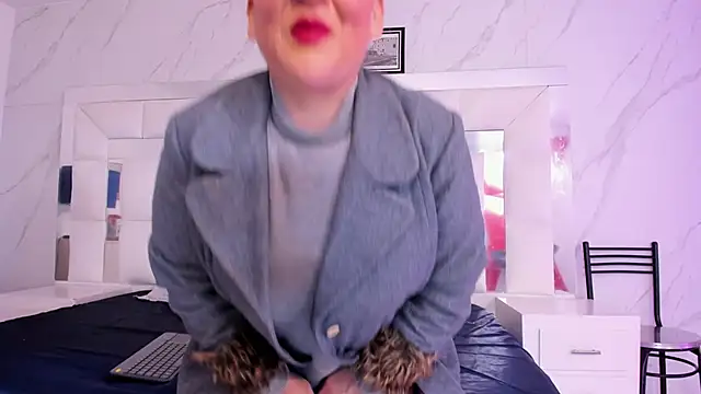 Snapshot of MeryLands chatting on 09.22.25 MeryLands online show from 09.22.25