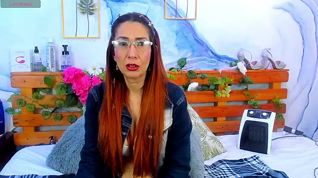 Snapshot of Perla_Franco chatting on 03.21.25 Perla Franco online show from 03.21.25