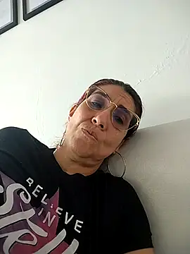 Snapshot of Perla_Franco chatting on 09.23.25 Perla Franco online show from 09.23.25