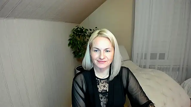 Alicee Gracee online show from 12.13.24
