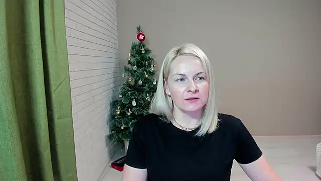 Alicee Gracee online show from 01.18.25