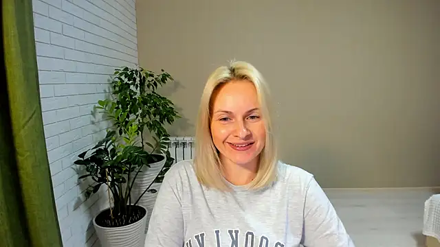 Alicee Gracee online show from 01.26.25