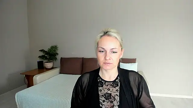 Alicee Gracee online show from 01.30.25