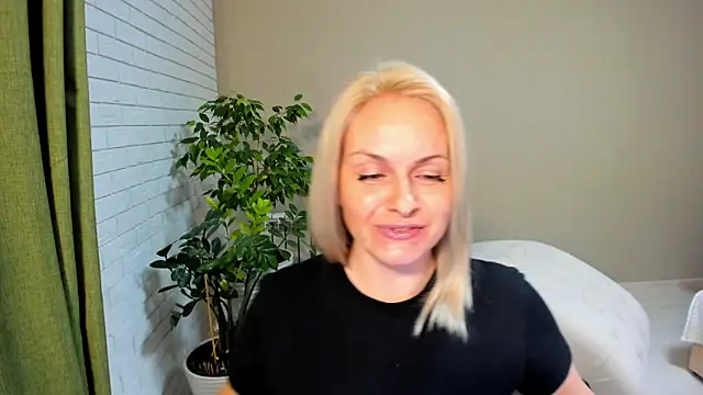 Alicee Gracee online show from 02.07.25