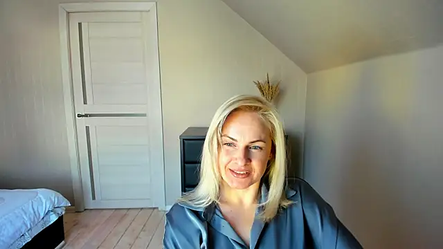 Alicee Gracee online show from 02.19.25