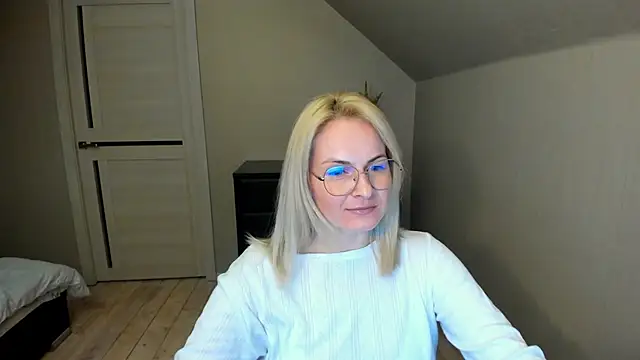 Alicee Gracee online show from 02.23.25