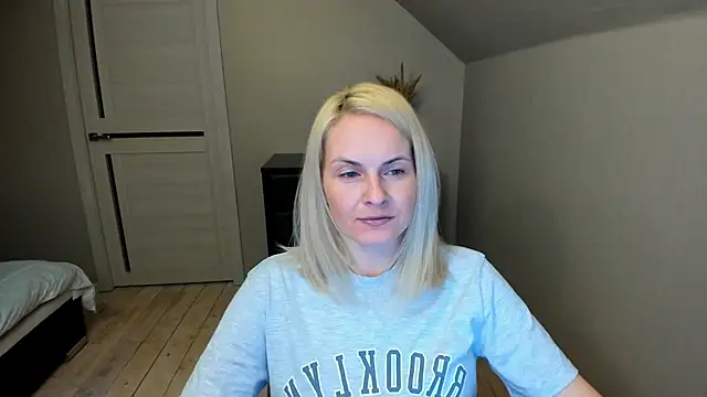 Alicee Gracee online show from 02.25.25