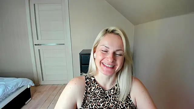 Alicee Gracee online show from 03.14.25