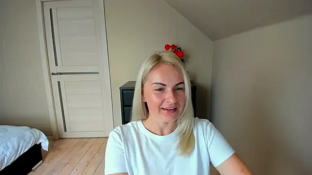 Alicee Gracee online show from 10.06.25