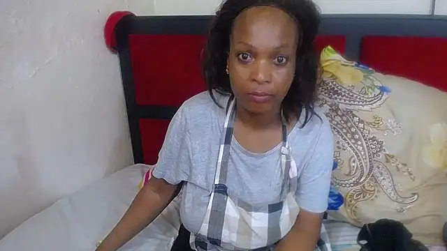 Snapshot of MaximTease24 chatting on 10.25.25 MaximTease24 online show from 10.25.25